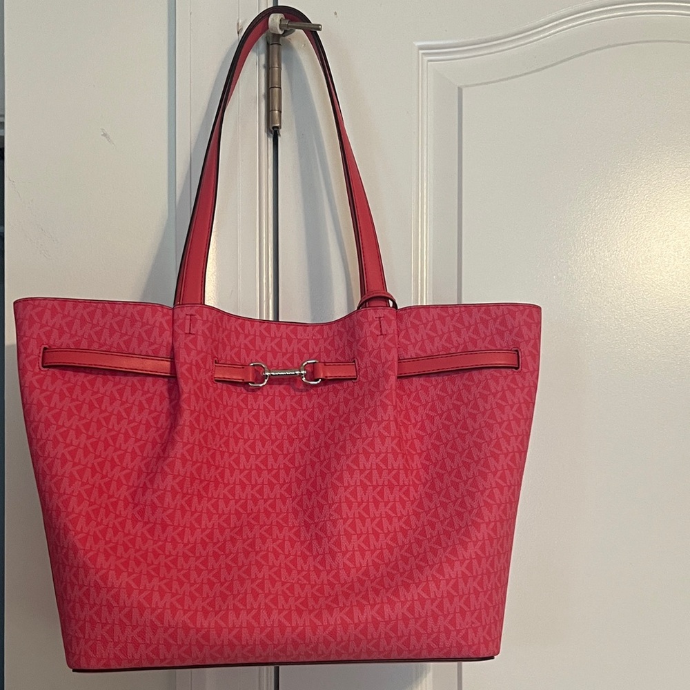 Brand NEW Michael Kors Hibiscus Pink MK Logo Tote with Silver Hardware